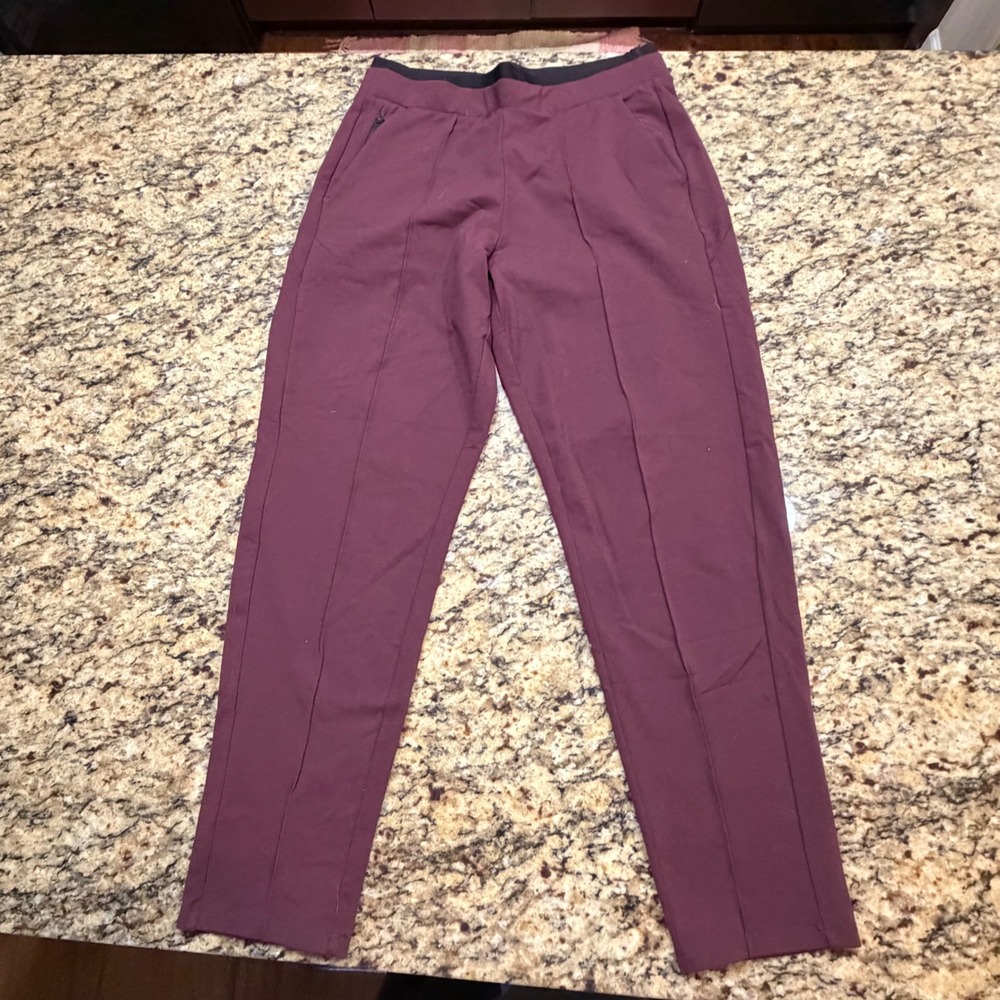 Athleta Venice Pintuck Pant Womens Small Burgundy Maroon Tapered Zipper ws